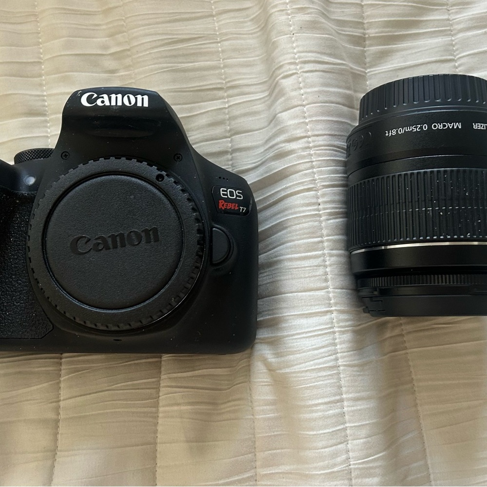 Canon EOS Rebel T7 Black with Lens Kit
